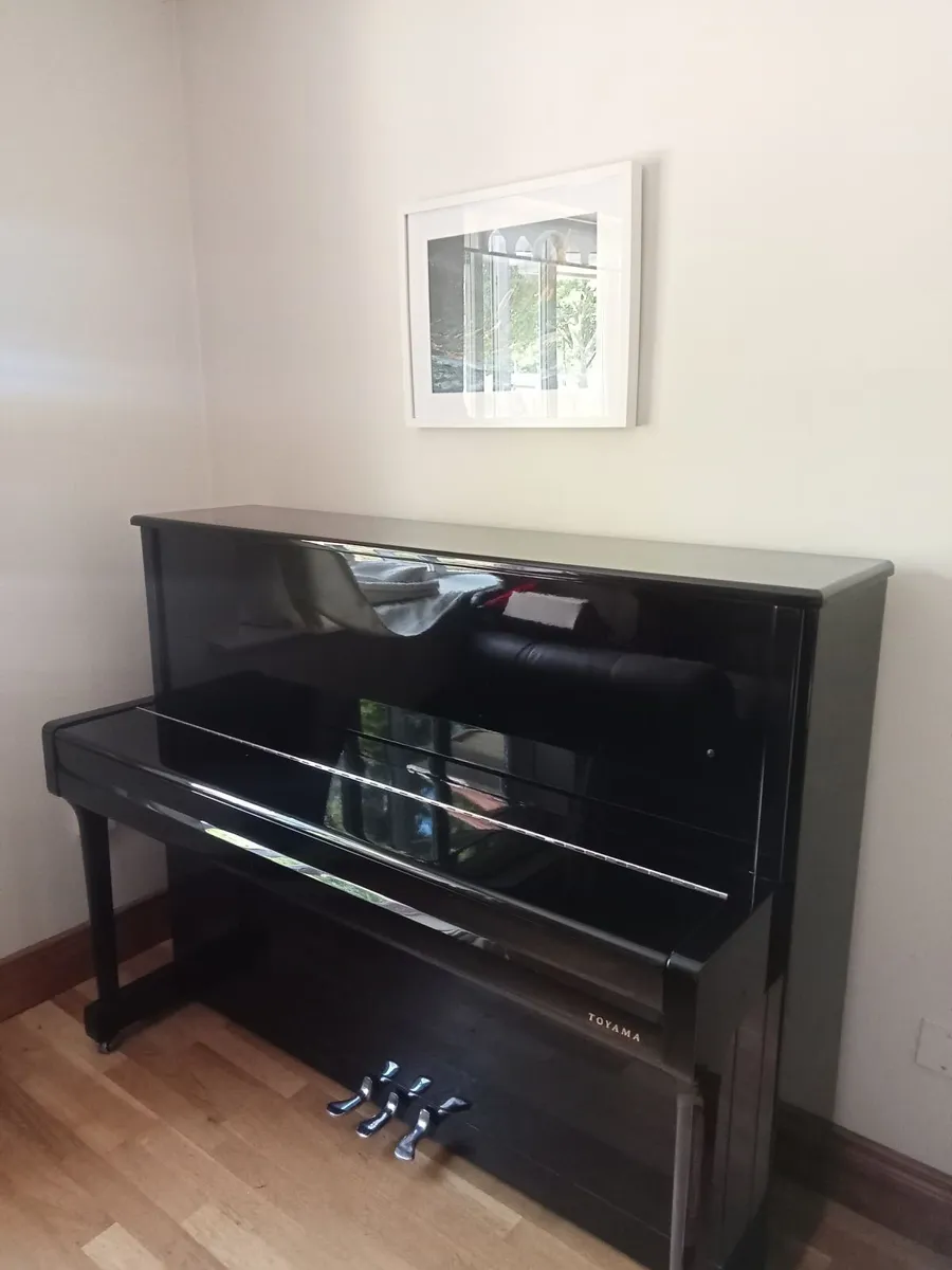 Black polished piano - Image 2