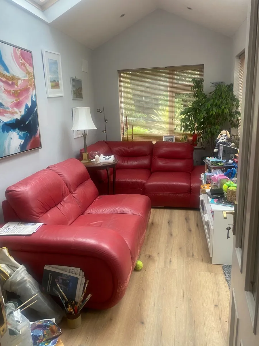 Free of Charge Red Leather Couch - Image 1