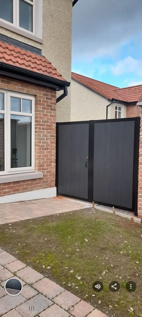 Gates - Image 2
