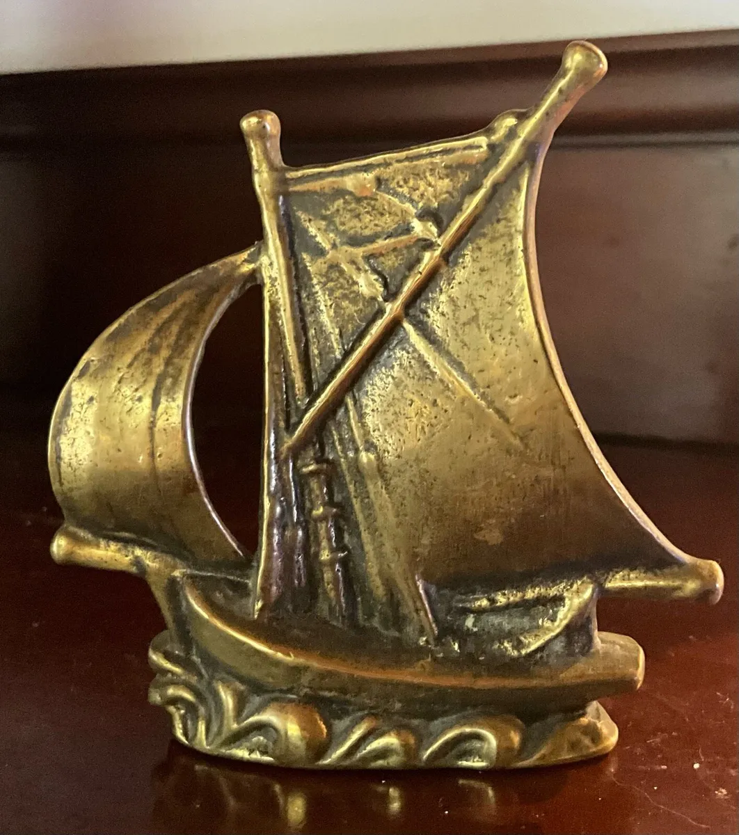 Small Vintage Brass Sailboat on Waves Figurine - Image 1