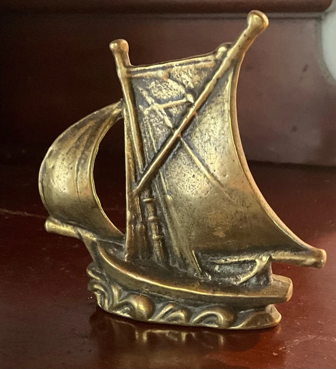 Small Vintage Brass Sailboat on Waves Figurine - Image 3