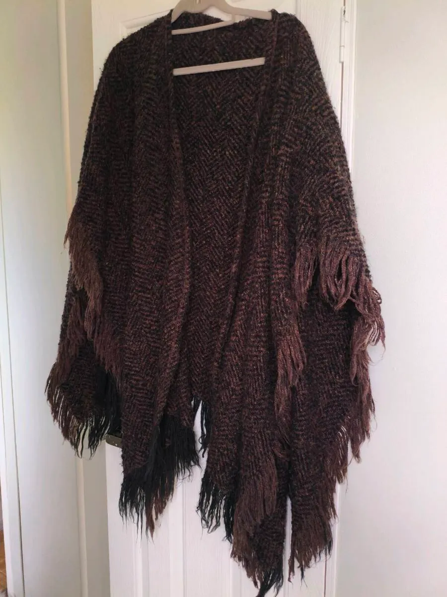 Beautiful wool shawl,hand made, - Image 1