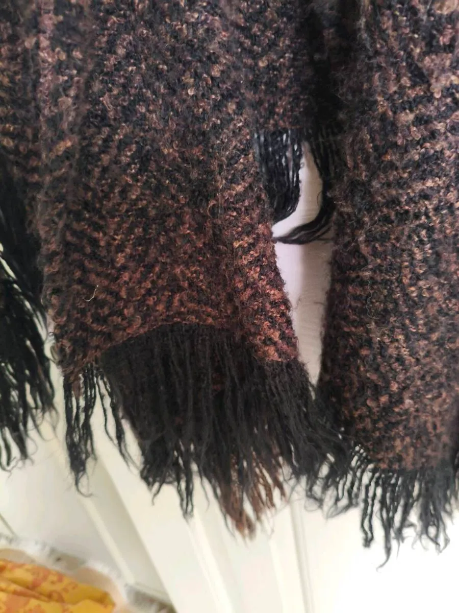 Beautiful wool shawl,hand made, - Image 3