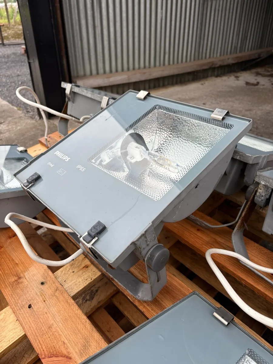 Philips LED Lamps (150 watt) - Image 1