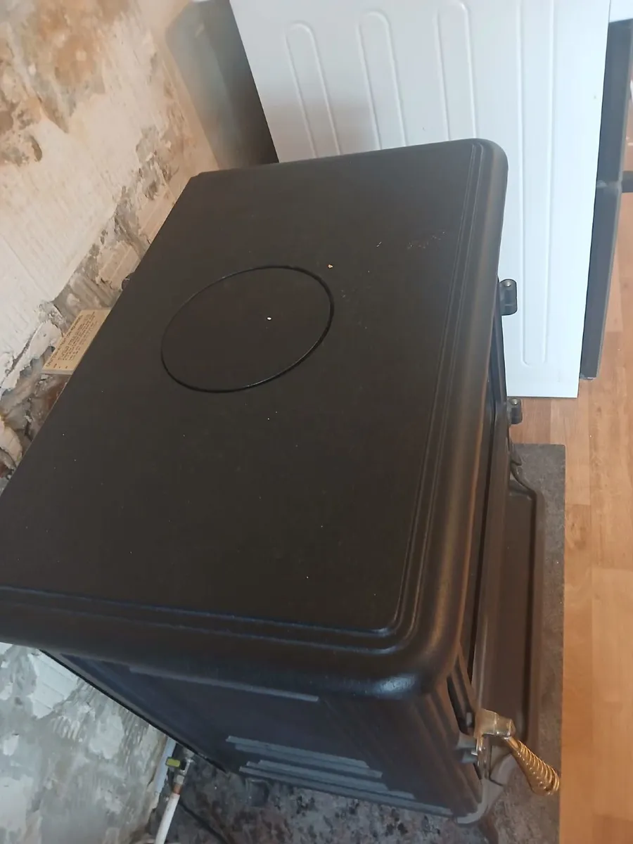 Oil stove - Image 2