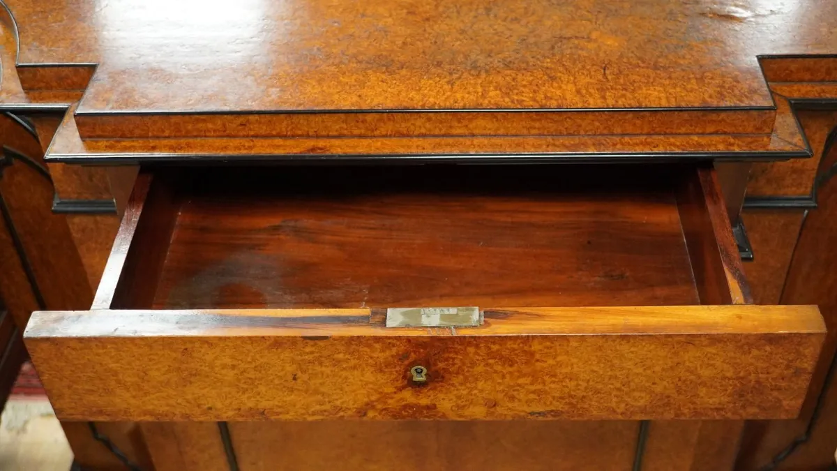 19th Century French Burr Thuya Cabinet - Image 4