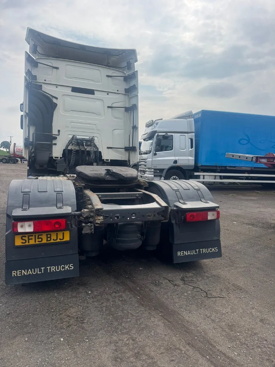 Renault Other 2015 - Image 4