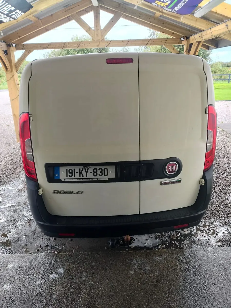 Fiat Doblo 2019 - Image 2