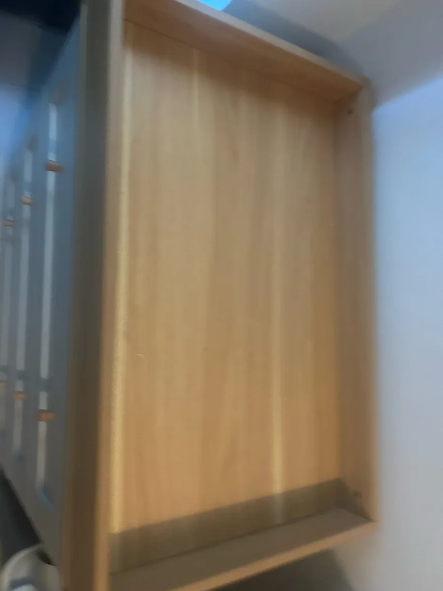 Baby changing table and drawers - Image 3