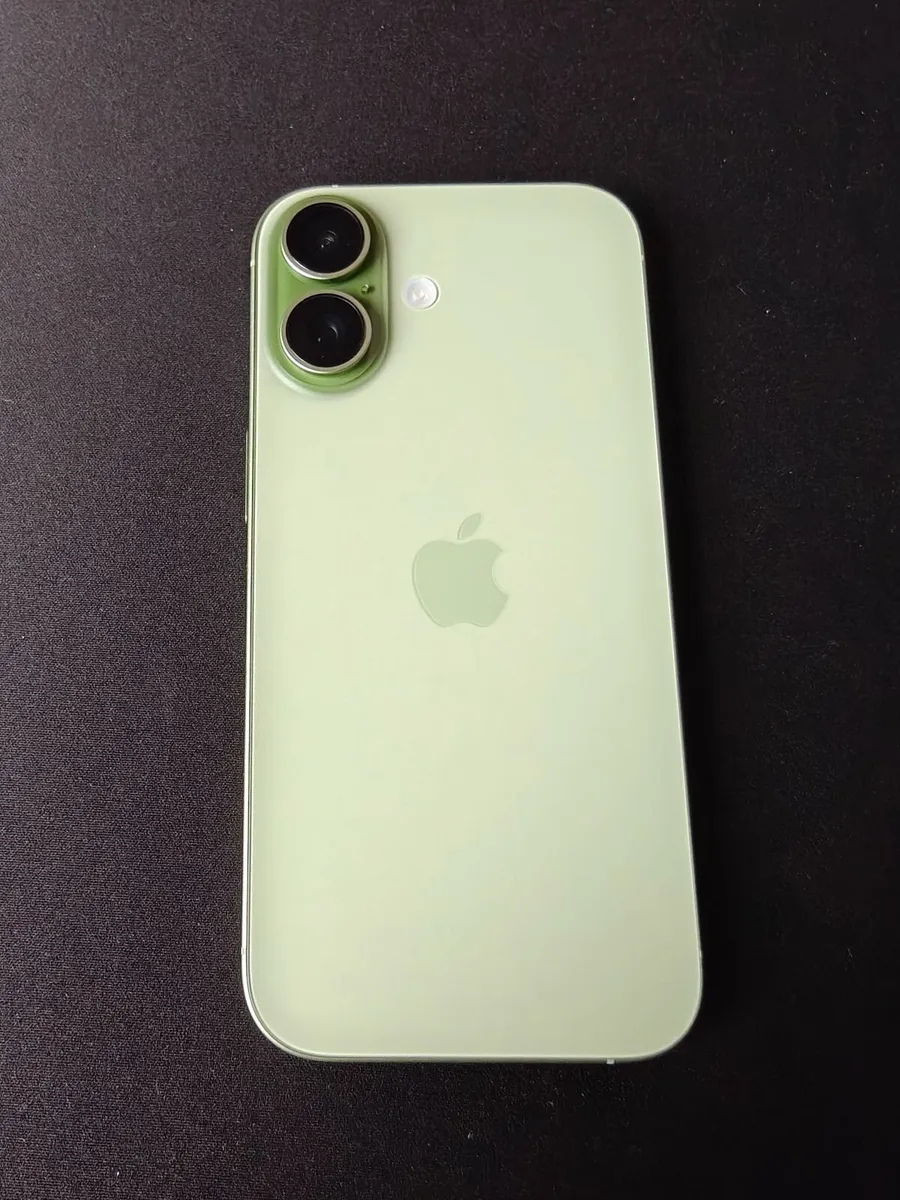 Apple iPhone 17 256GB — Sage — Mint Condition - Image 2