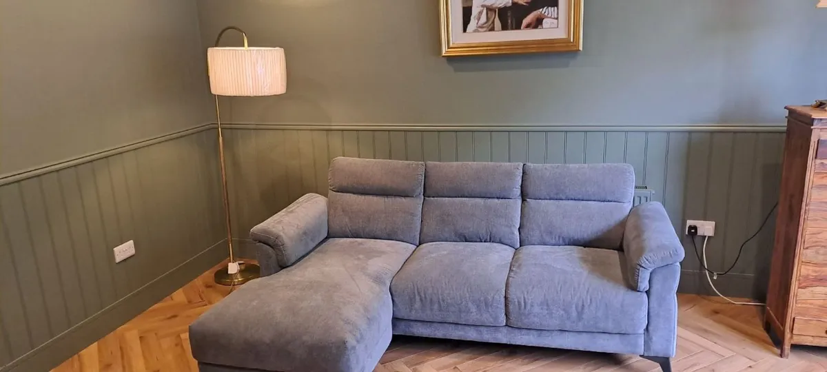 Sofa - Image 4
