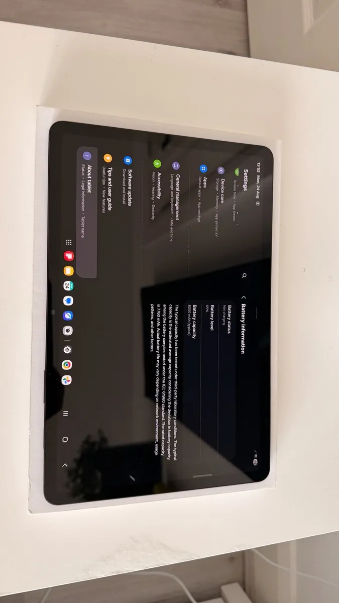 Samsung Galaxy Tab S8 - Like New - Image 3