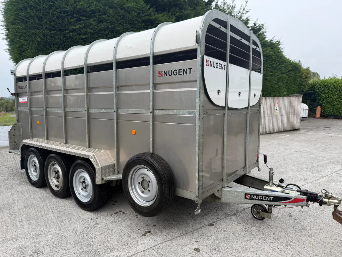 Nugent livestock trailer - Image 2