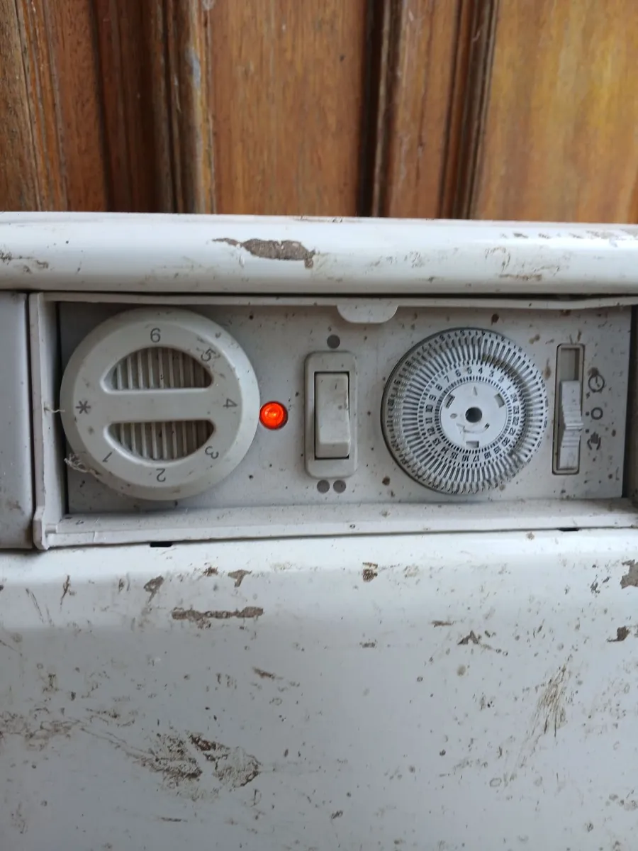 Fully Functional 2 Kw Dimplex Radiator - Image 2