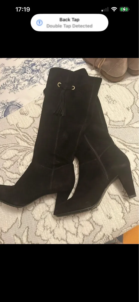 Black suede boots from Bandelino - Image 2