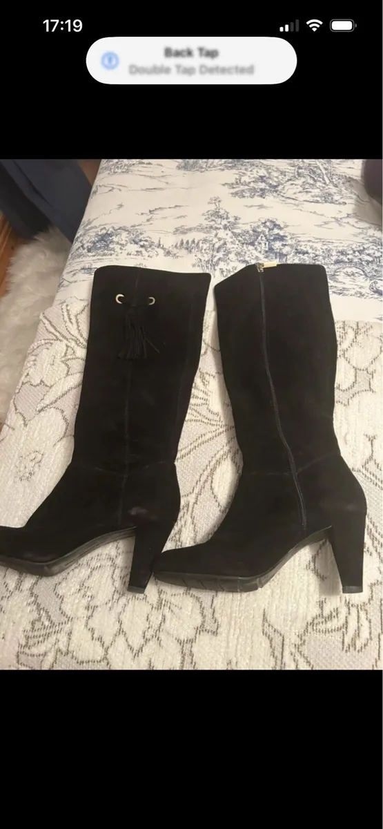 Black suede boots from Bandelino - Image 3