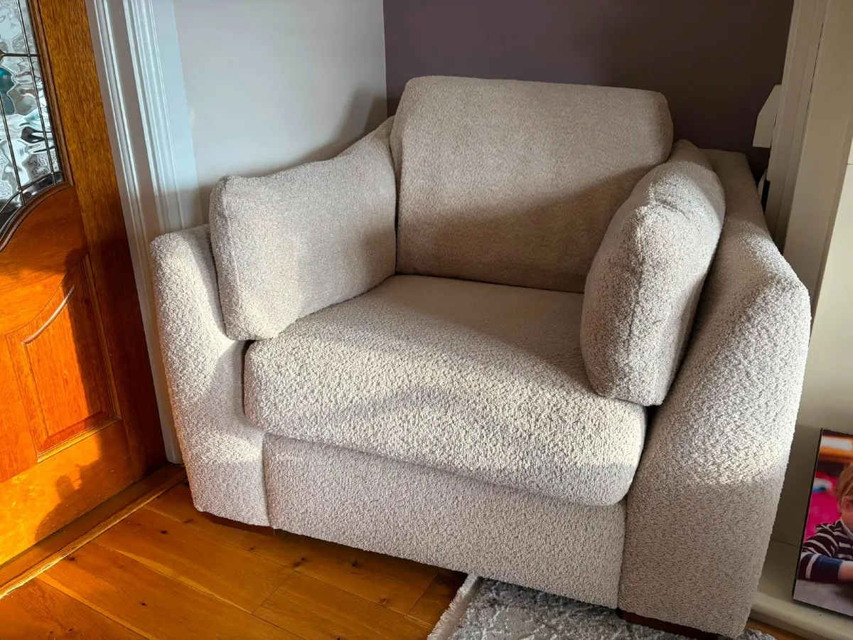 Furniture - Image 3