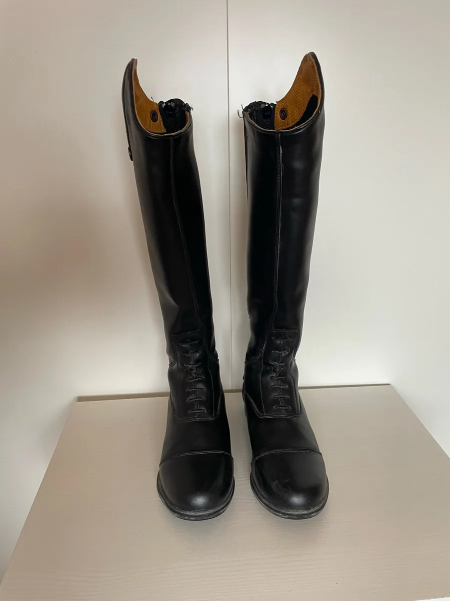 Ladies Horse Riding Boots Size 6 - Image 1