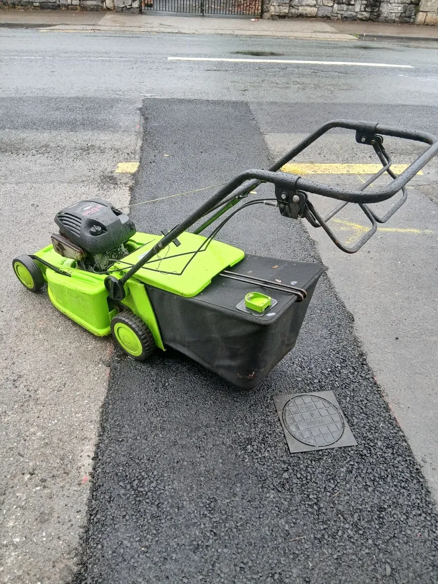 Self-drive lawnmower working perfect priced - Image 3