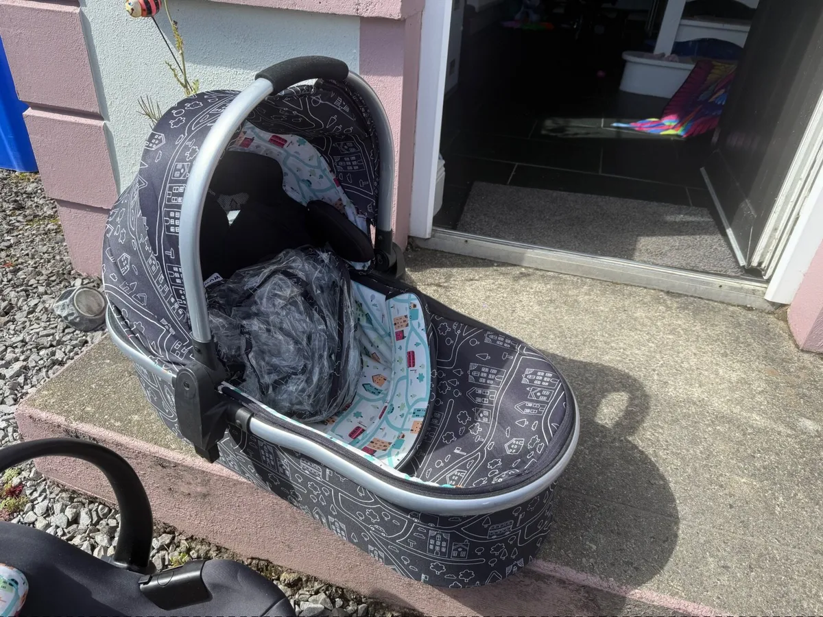 Baby travel system - Image 3