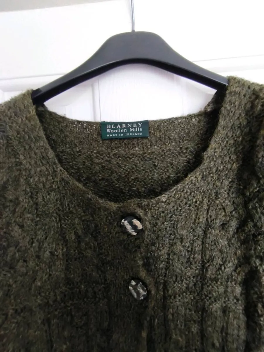 Beautiful blarney woollen mills , cardigan,12 size - Image 2