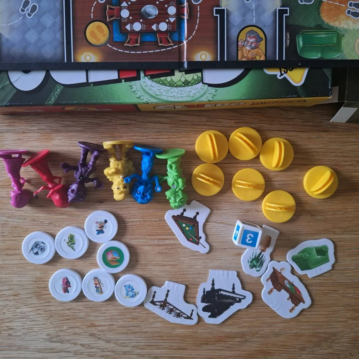 Cleudo Junior Board Game - Image 3