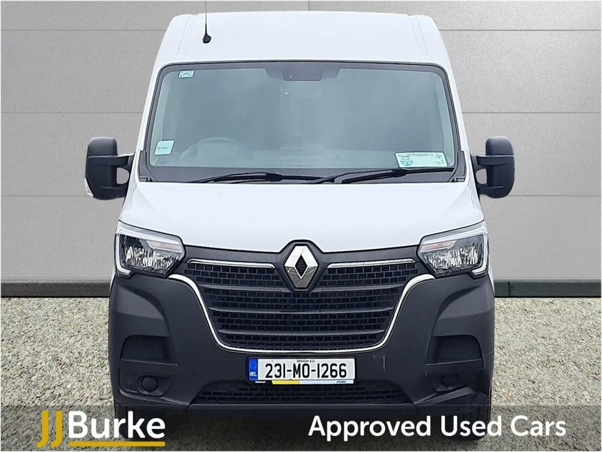 Renault Master FWD LM35 Blue DCI 135 Business - Image 2