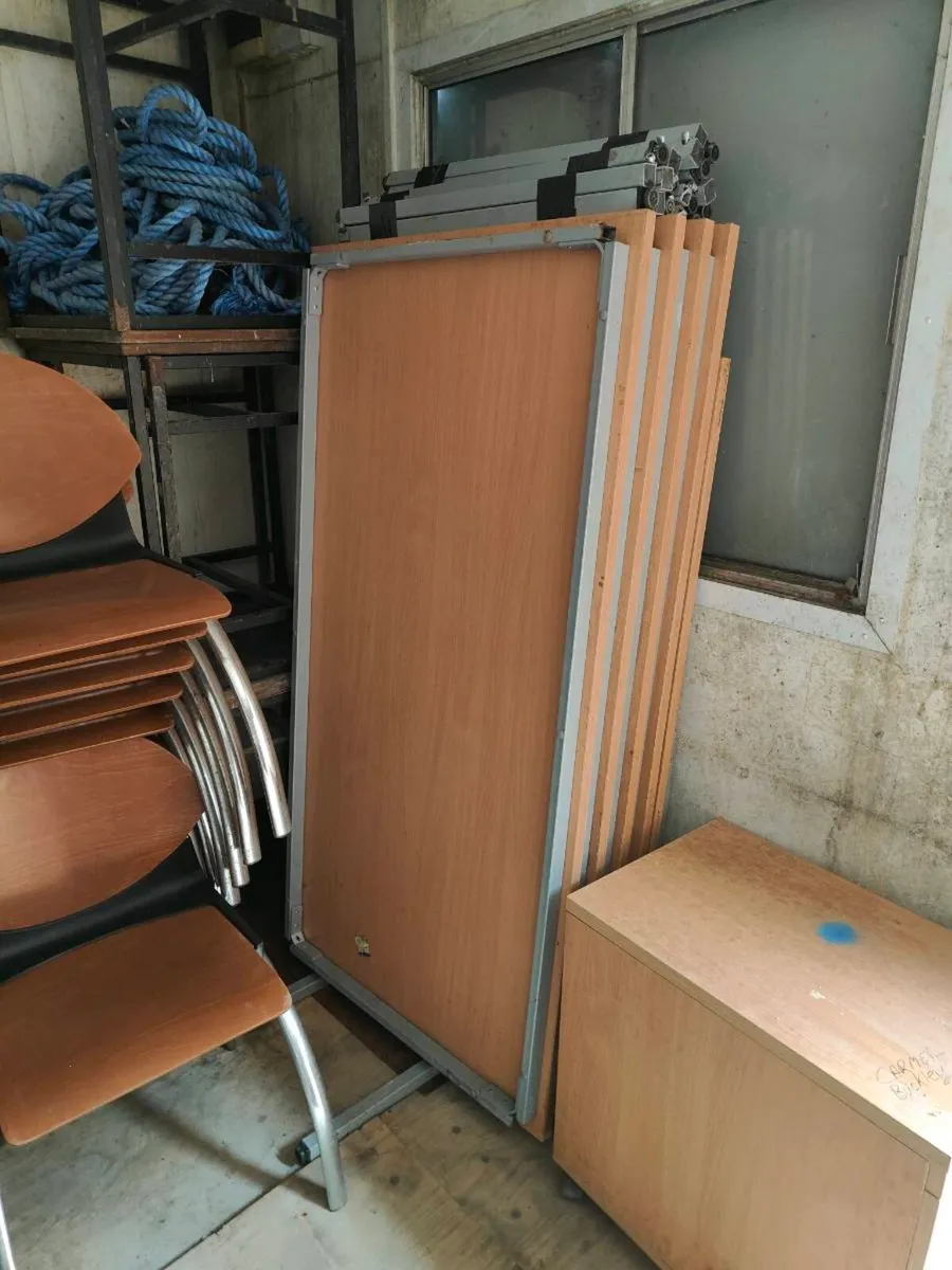 Desks and chairs - Image 2