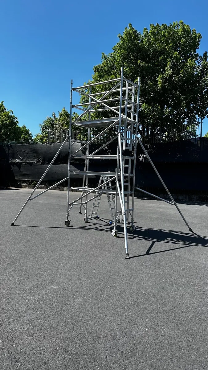 Mobile Scaffold tower - Image 1