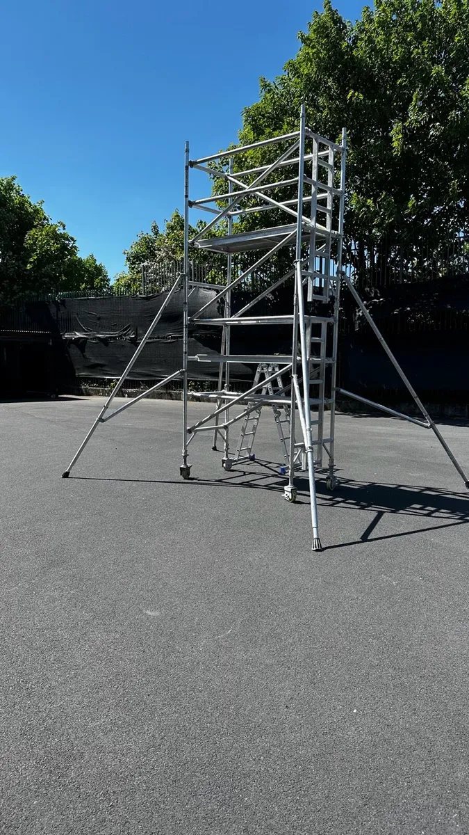 Mobile Scaffold tower - Image 2
