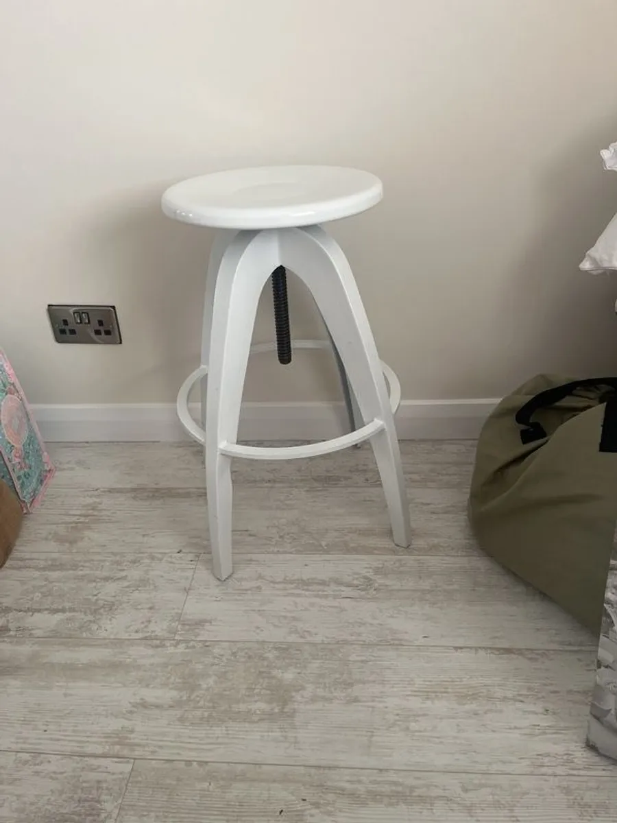 stool