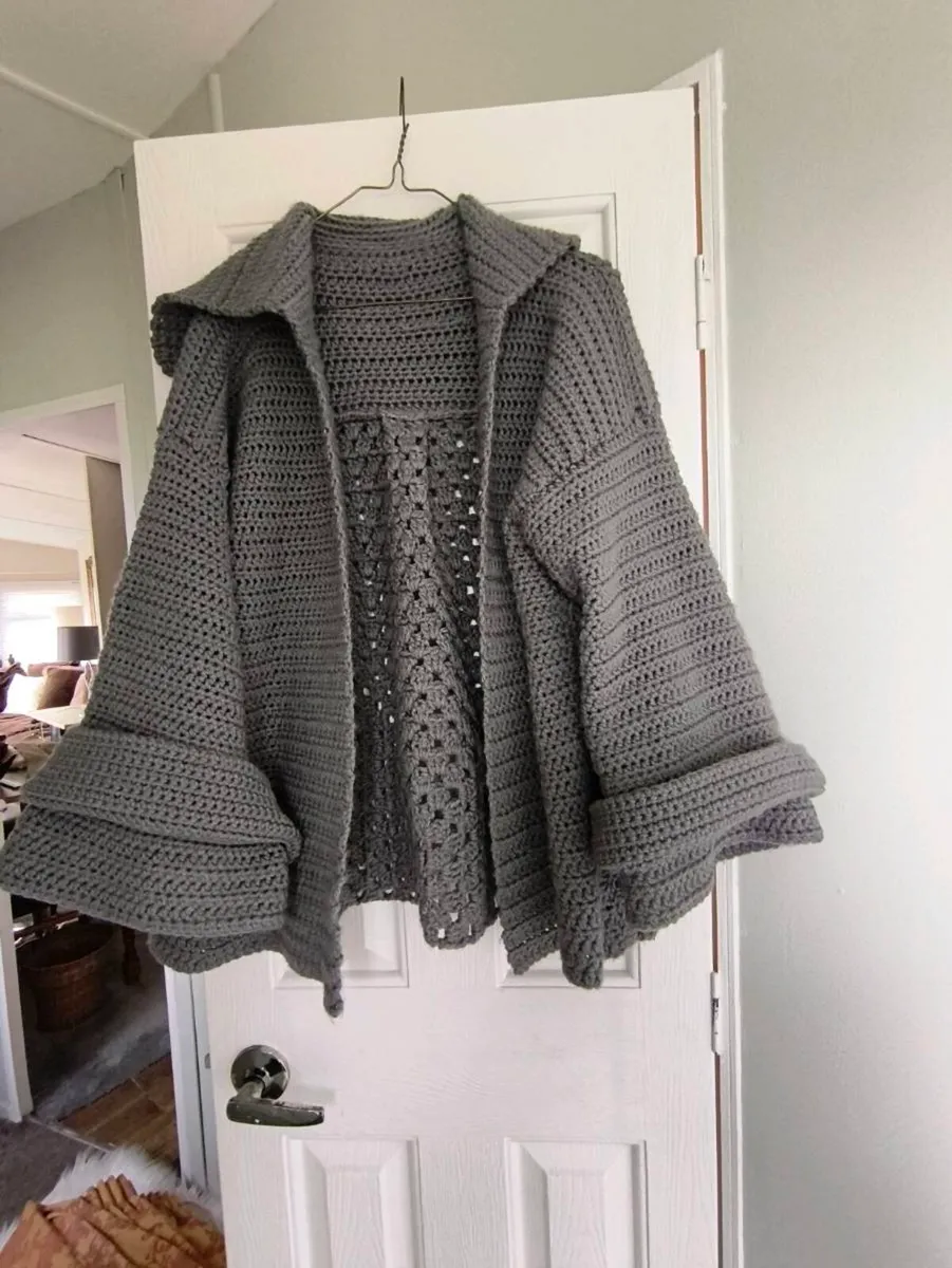 Beautiful handmade wool cardigan,size 12/14 - Image 3