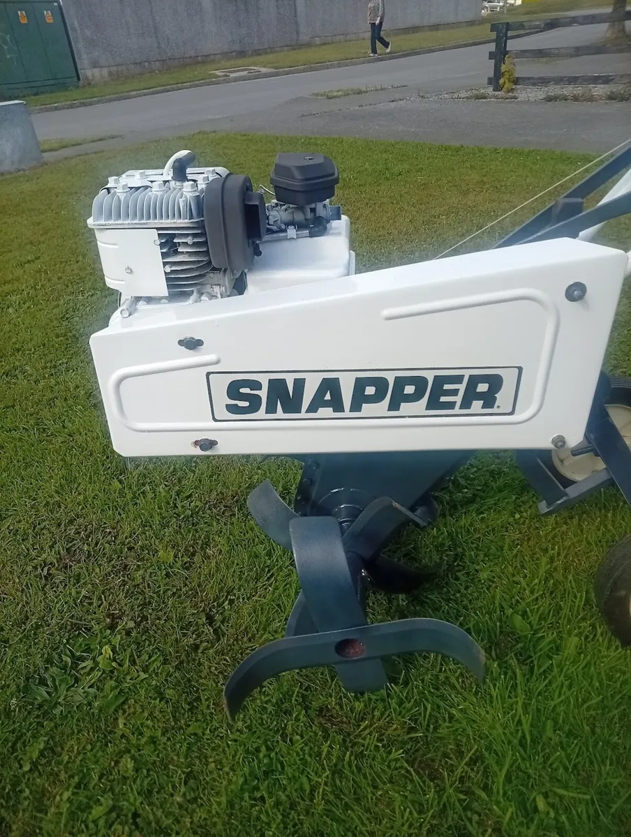Rotavator vintage snapper petrol - Image 1