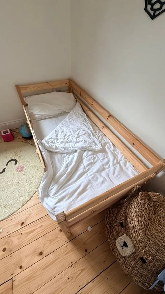Beautiful Eco Toddler Bed and Mattress - Image 2