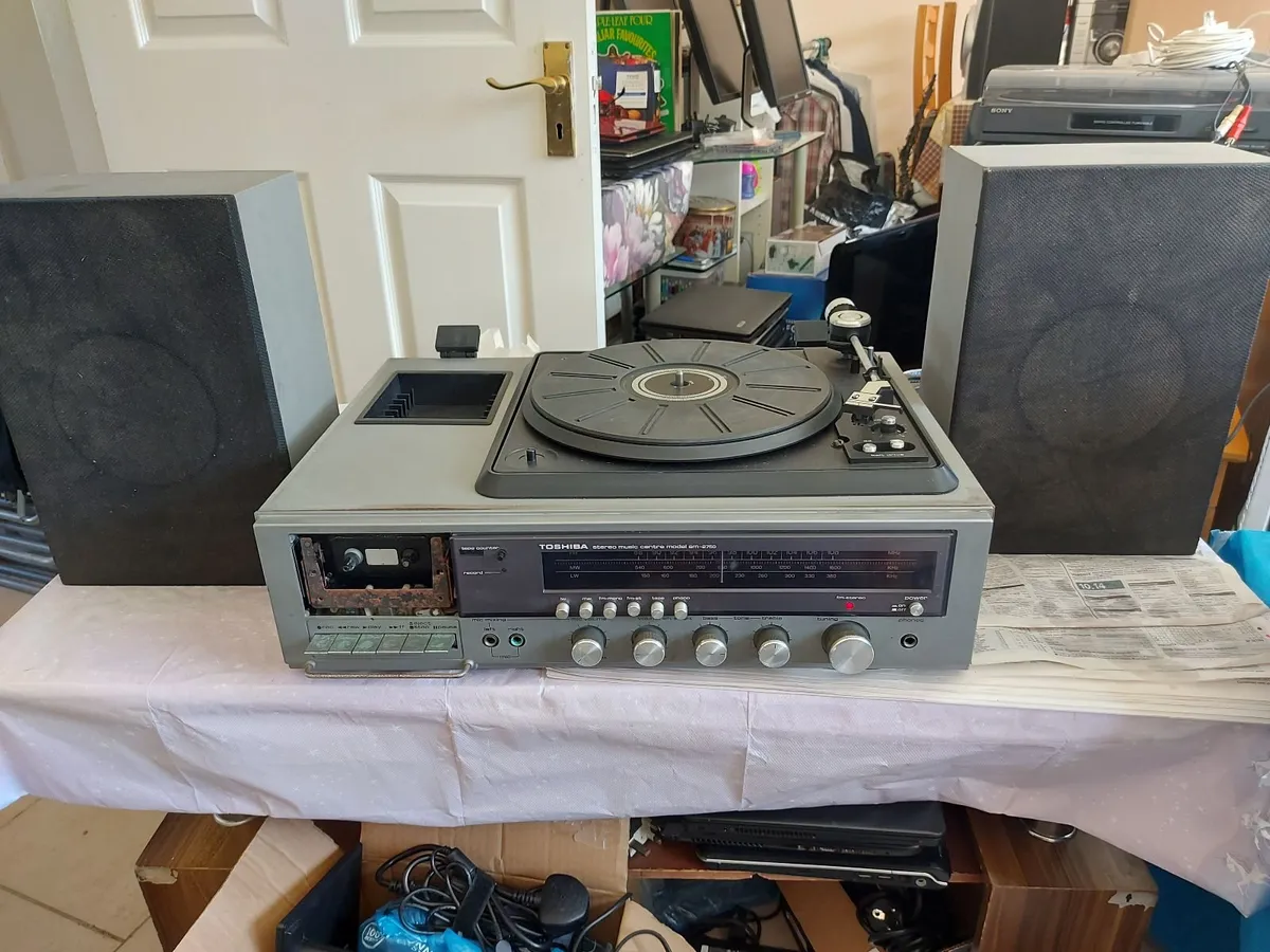 Toshiba Stereo Music Centre, Model SM-2750, - Image 2