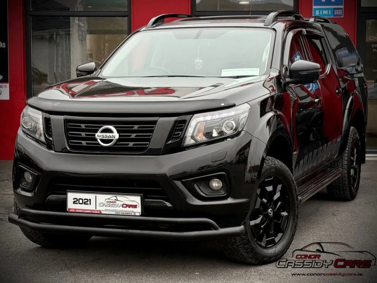 Nissan Navara DCI N-GUARD SHR DCB // SUNROOF // HA - Image 1