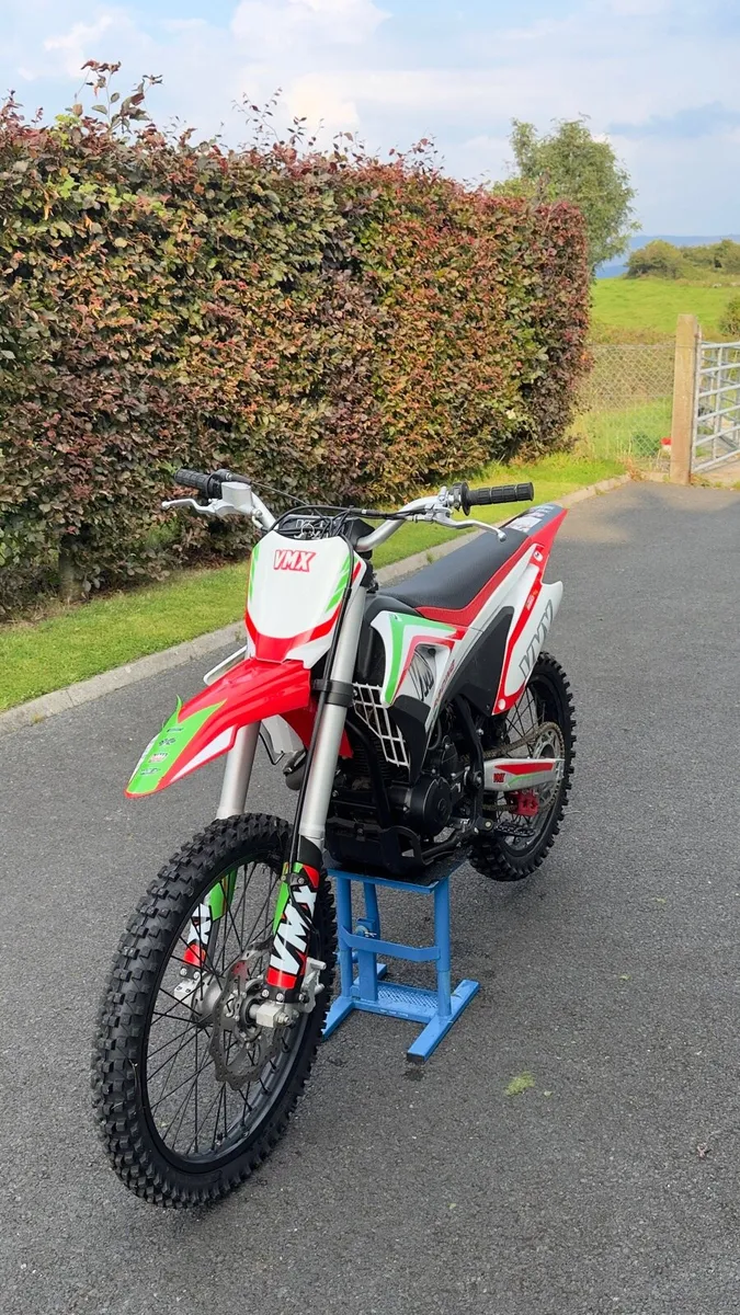 VMX 250cc Dirt Bike - Low Hours - Very Clean - Image 1