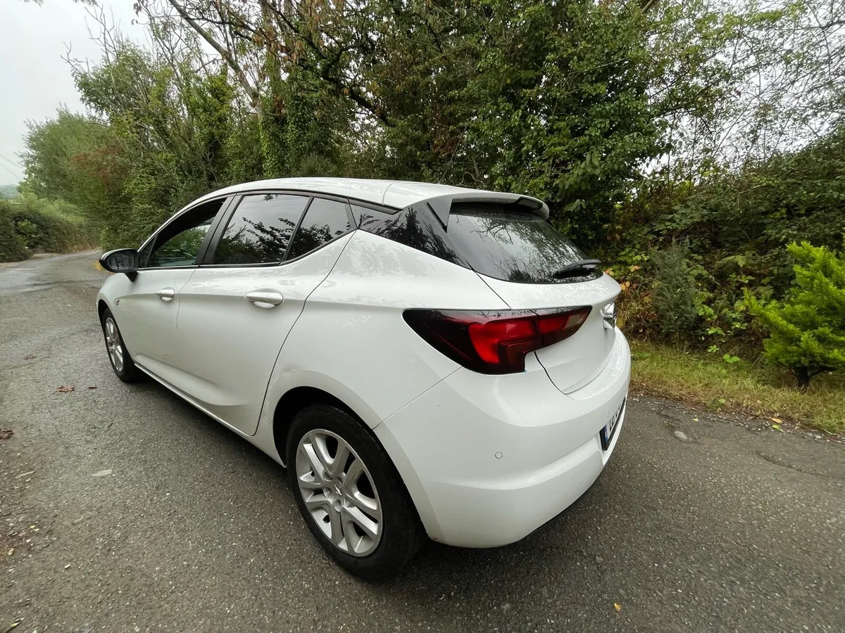 Opel Astra - Image 4
