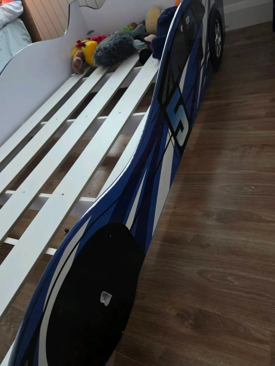 Childs car bed - Image 3
