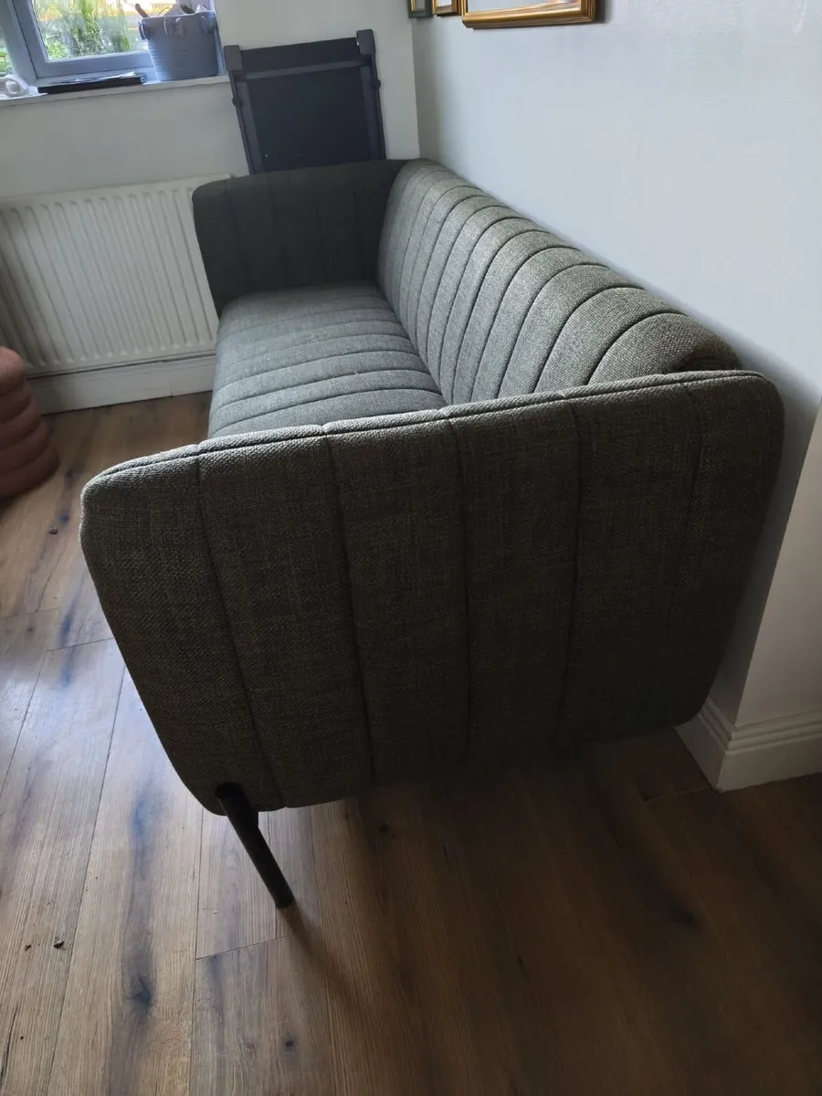 EZ living sofa bed - Image 3