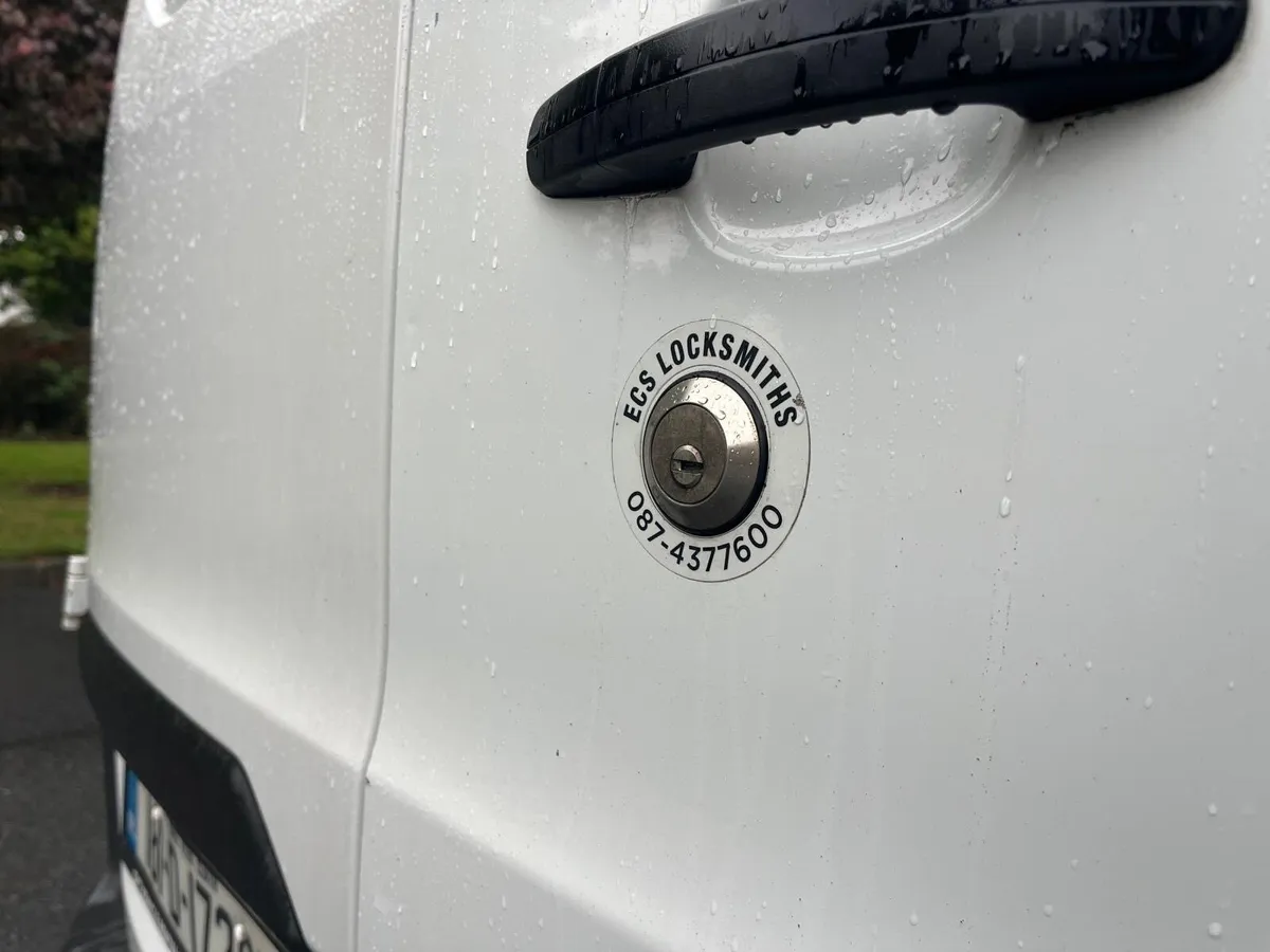 Deposit Taken! 2018 Transit Custom 72K km 1 Owner - Image 4