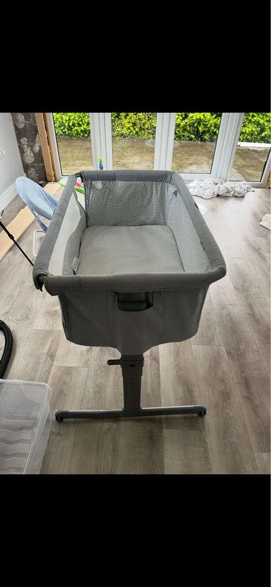 Baby changing drawer unit/ Next to me sleeper - Image 2