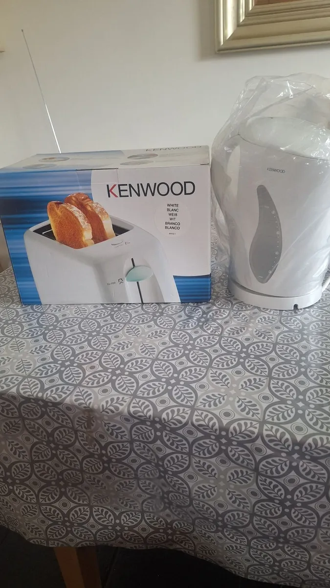 Kenwood kettle and toaster