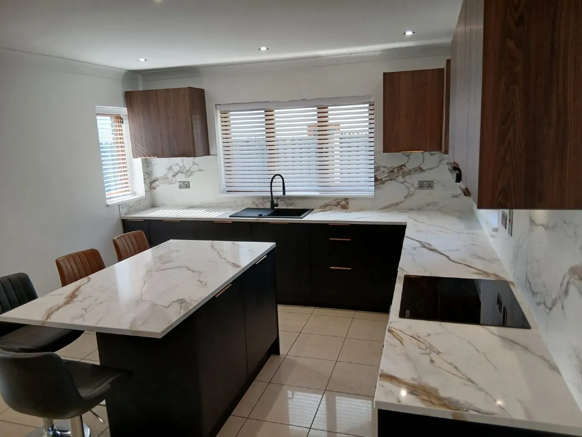 Kitchen Fitted - Image 2
