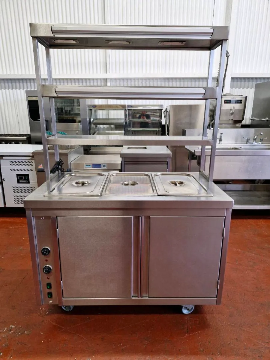 Hot Cupboard 3 Well Bain Marie with Heated Gantry - Image 3