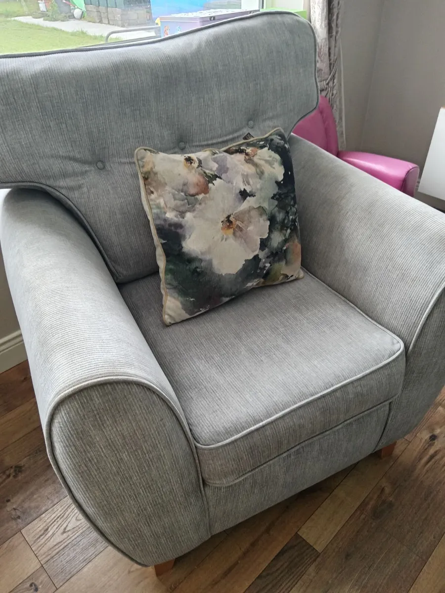 Couch and armchair - Image 2