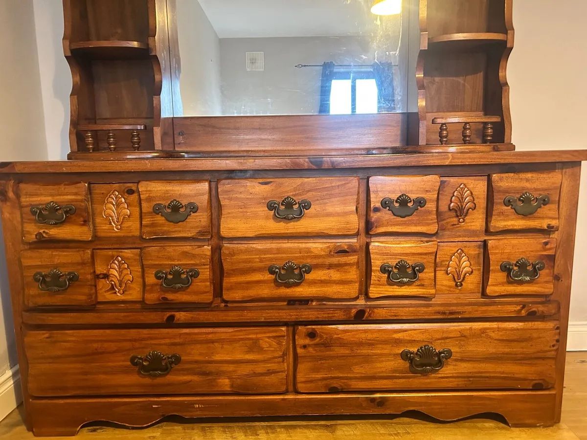 American Oak wood dresser - Image 2