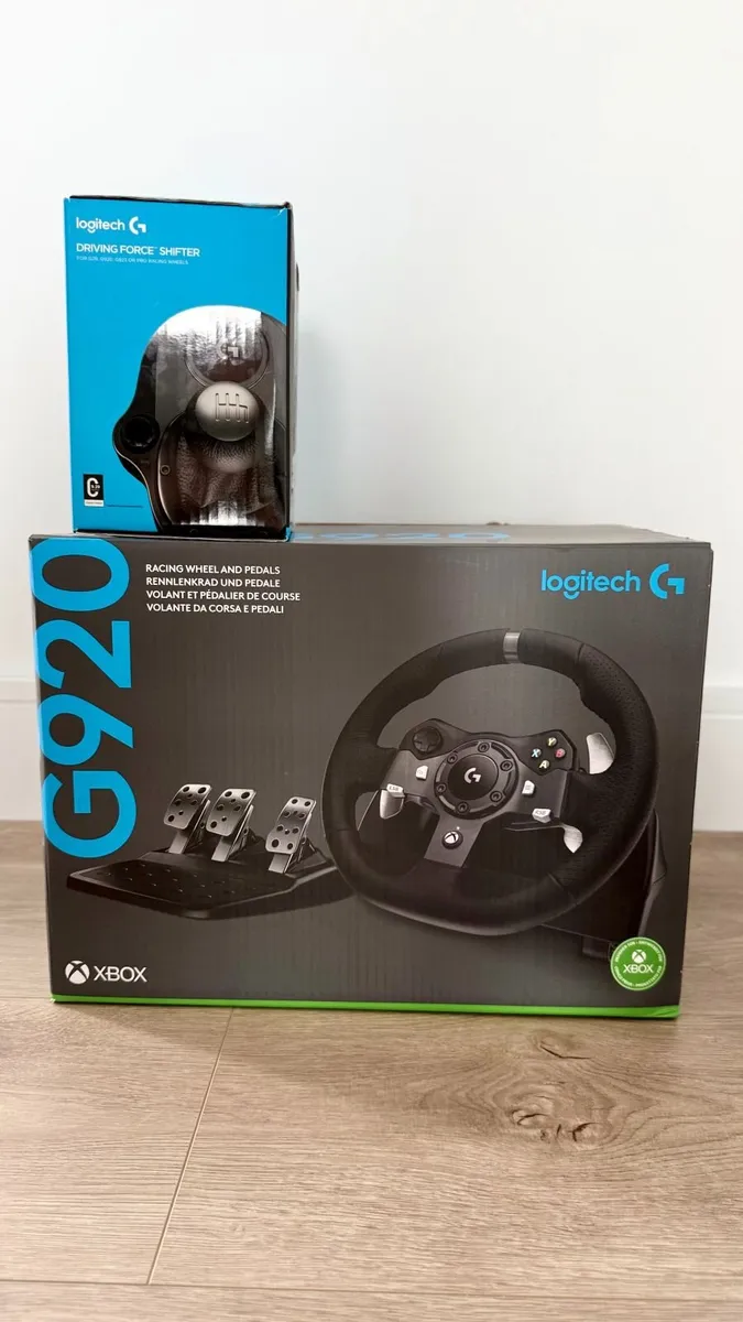 Logitech G920 Wheel, Pedals and Shifter - Image 2