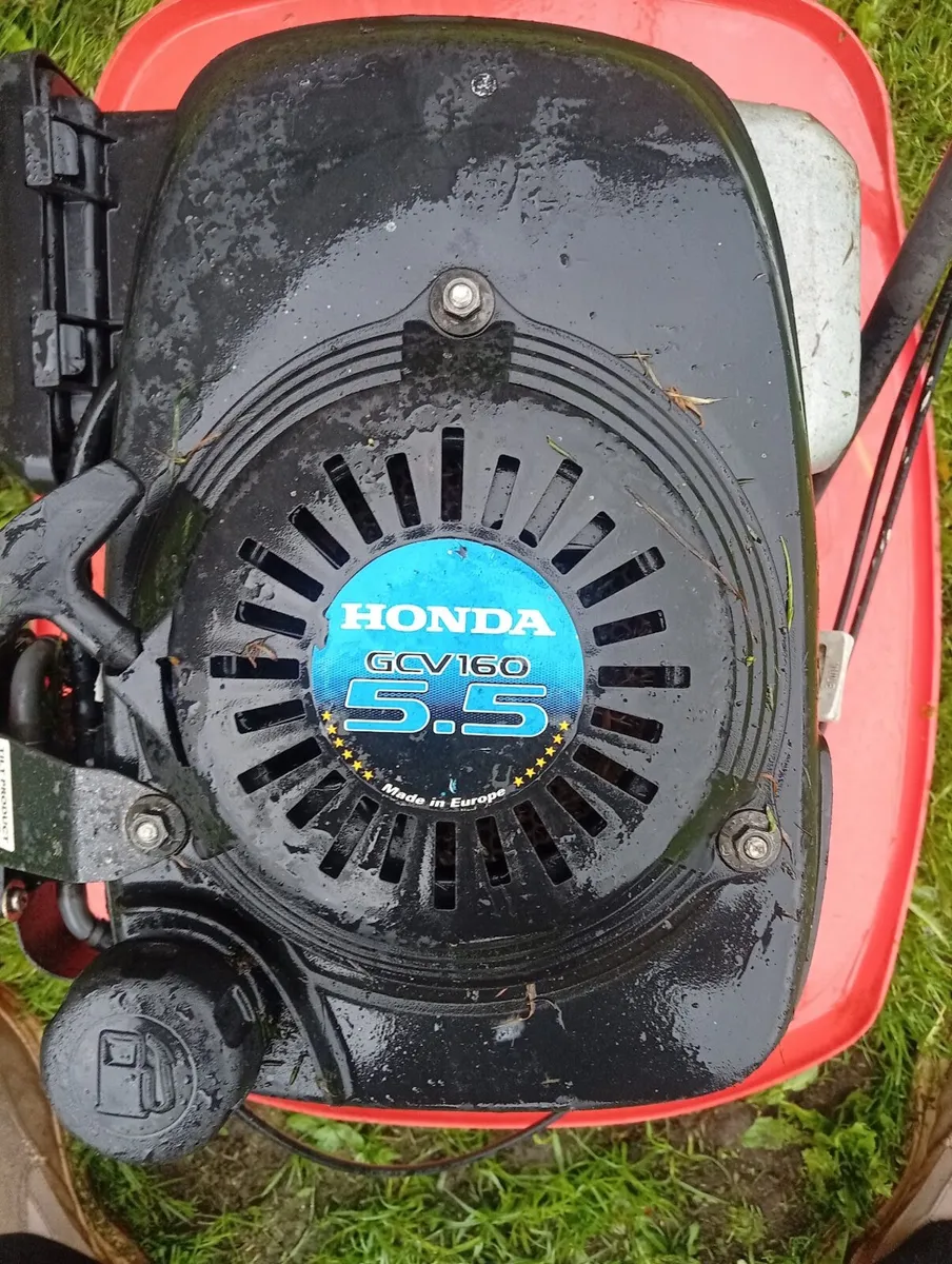 Flymo XL 500 Petrol Hover Mower (Honda Engine) – G - Image 3