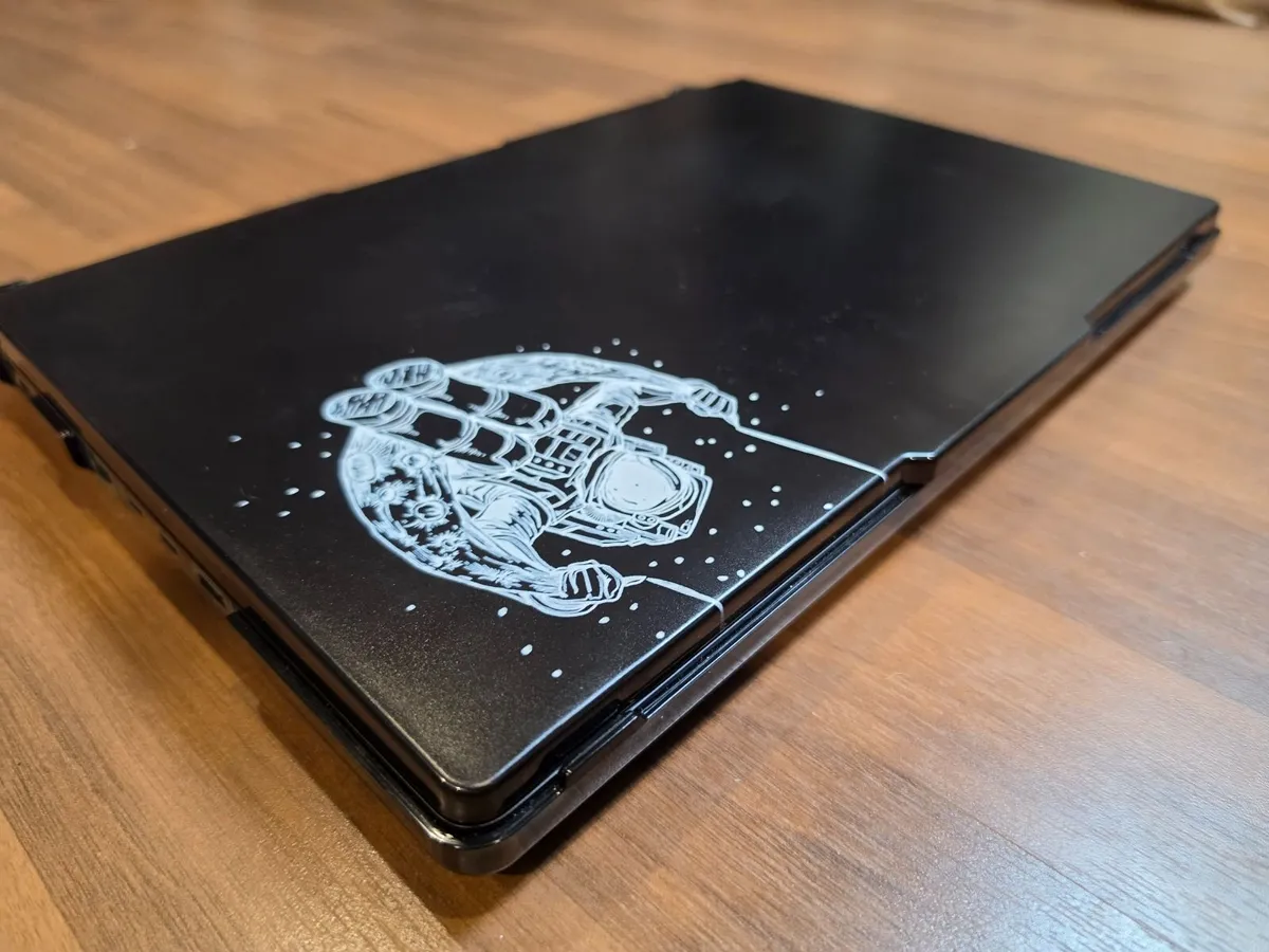 Lenovo Legion Pro 5 16IAX10H – 5070TI 64GB Ram 5TB - Image 4